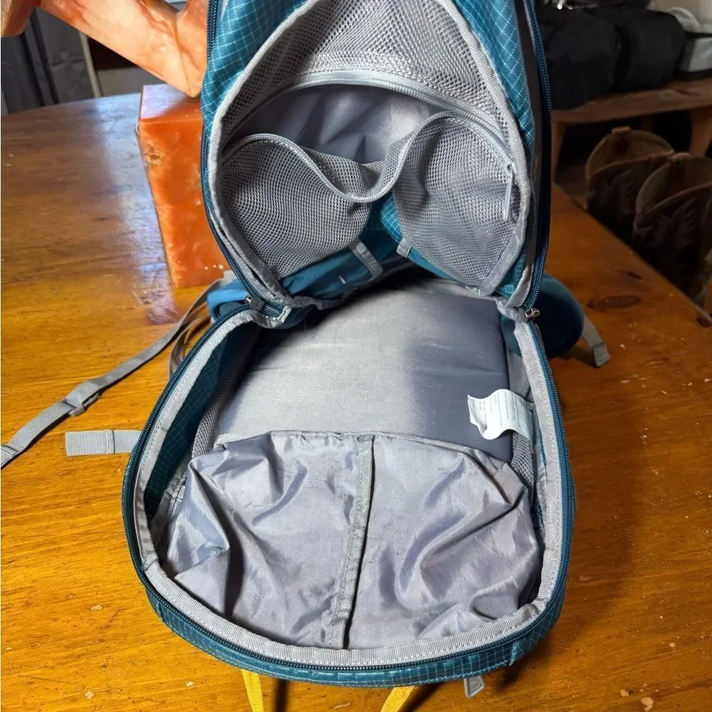 Lowe Alpine Attack 25L Backpack